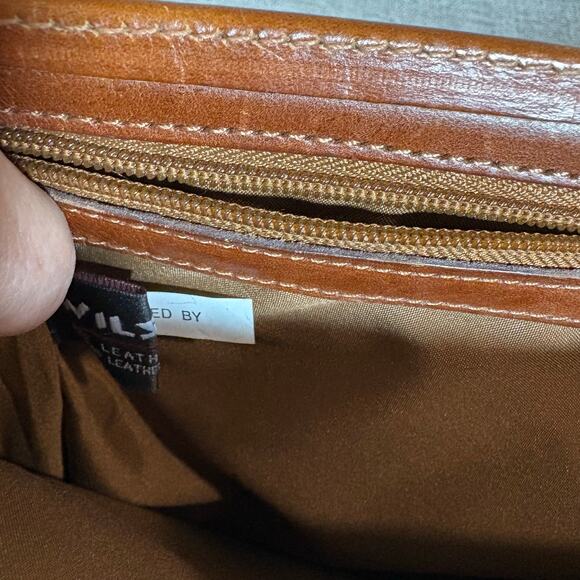 Vintage Wilson Leather Briefcase Tan Locks - Picture 8 of 9